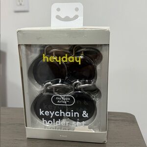 Heyday Charcoal Keychain & Holder Set for Apple AirTag